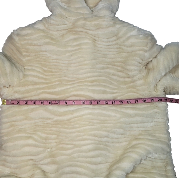 Cream Faux Fur Textured Hooded Jacket Sz Small Button Up Lined Cozy Winter Coat - Picture 15 of 16